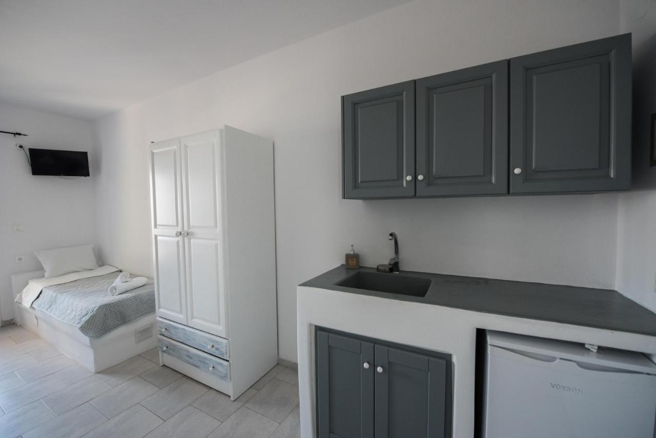Alikí Ostria Studios & Apartments מראה חיצוני תמונה